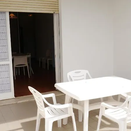 Ferienwohnung Fuer 4 Personen 1 Kind Ca 45 Qm In Lido Delle Nazioni, Adriakueste Italien Podelta