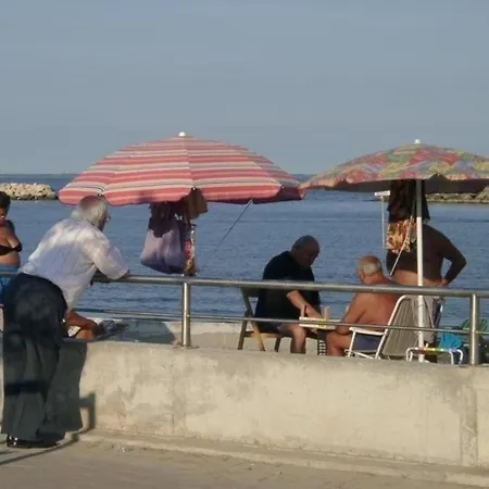 Ferienwohnung Fuer 4 Personen 1 Kind Ca 45 Qm In Lido Delle Nazioni, Adriakueste Italien Podelta Lejlighed *